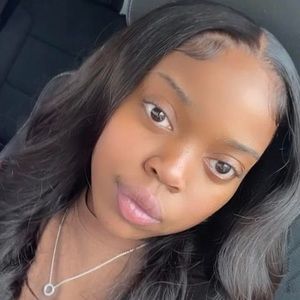 Meet your Posher, Markayla